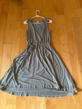 GAP Sleeveless High-Low Dress in Heather Gray with Waist Tie